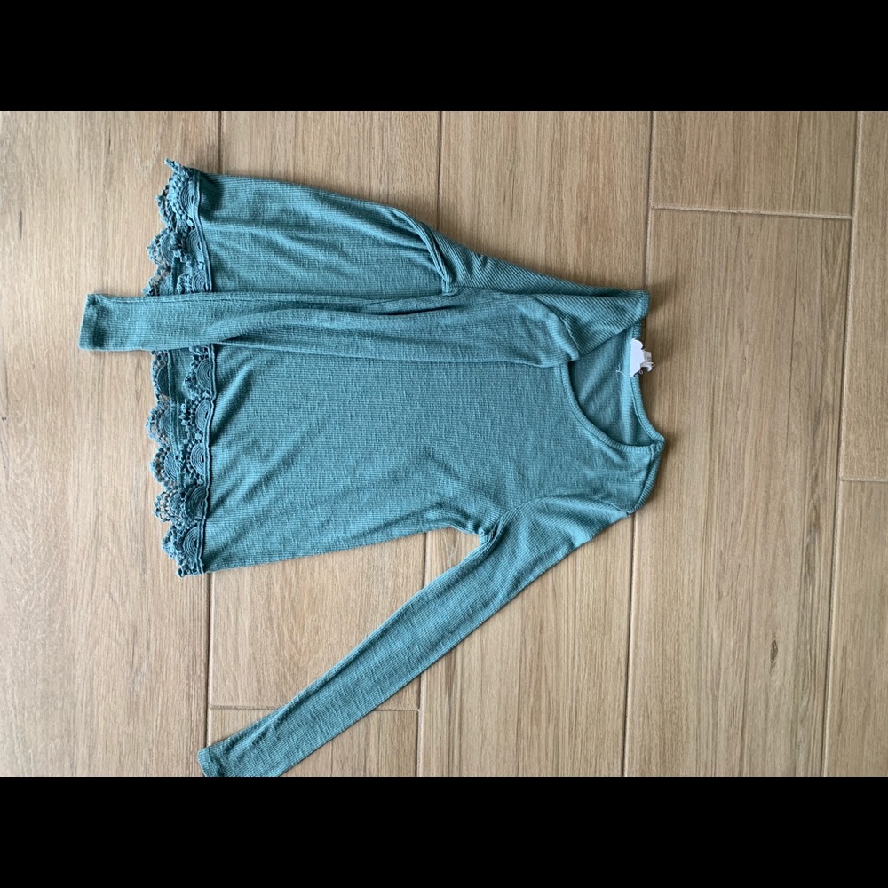 Tilly’s long sleeve lace shirt